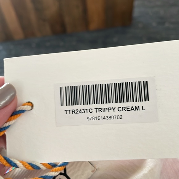 Chufy Top - Picture 12 of 14